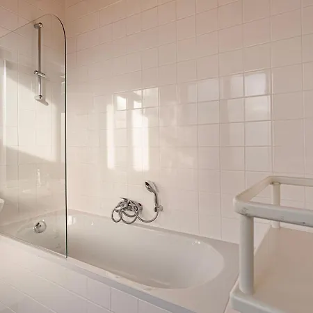 Apartment Manalou 1ev *